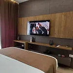 Daire Galeria's Rooms, Tirana, Self Check-in