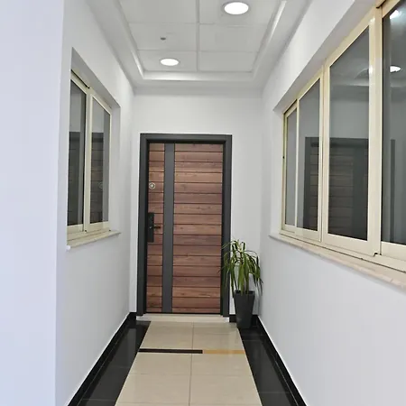 Galeria's Rooms, Tirana, Self Check-in شقة