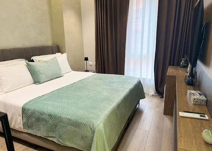 Galeria's Rooms, Tirana, Self Check-in דירה טיראנה