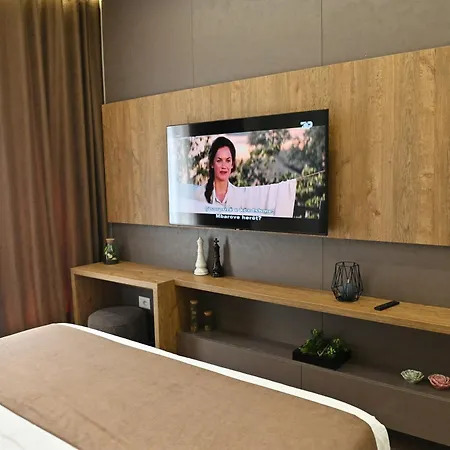 Galeria's Rooms, Tirana, Self Check-in Appartement *