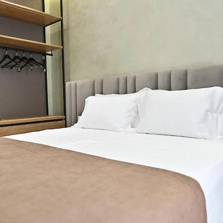 Galeria's Rooms, Tirana, Self Check-in ティラナ